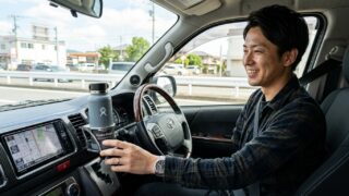 専用設計でガタつかない！ハイエース向けドリンクホルダーの正解