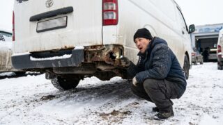 雪国で使われた中古ハイエースの恐怖！下回りのサビと塩害チェック
